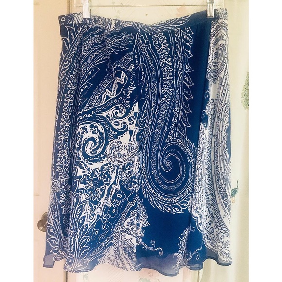 Liz Claiborne Dresses & Skirts - Liz Claiborne Blue Skirt 8